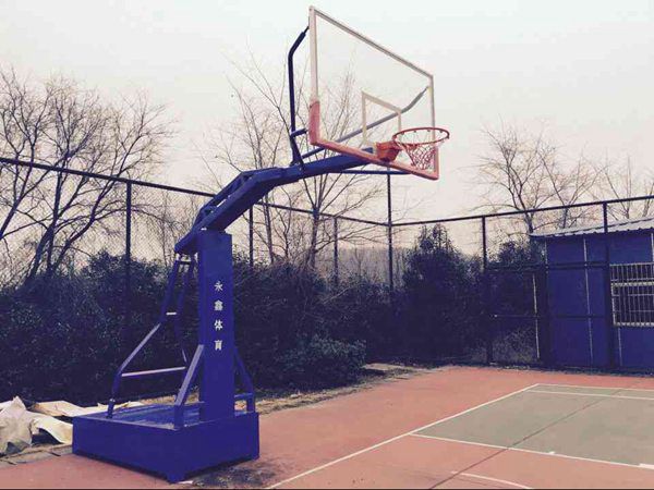 籃球架